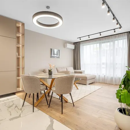 Апартамент Brand New Luxury 1br In W/ Terrace Пловдив
